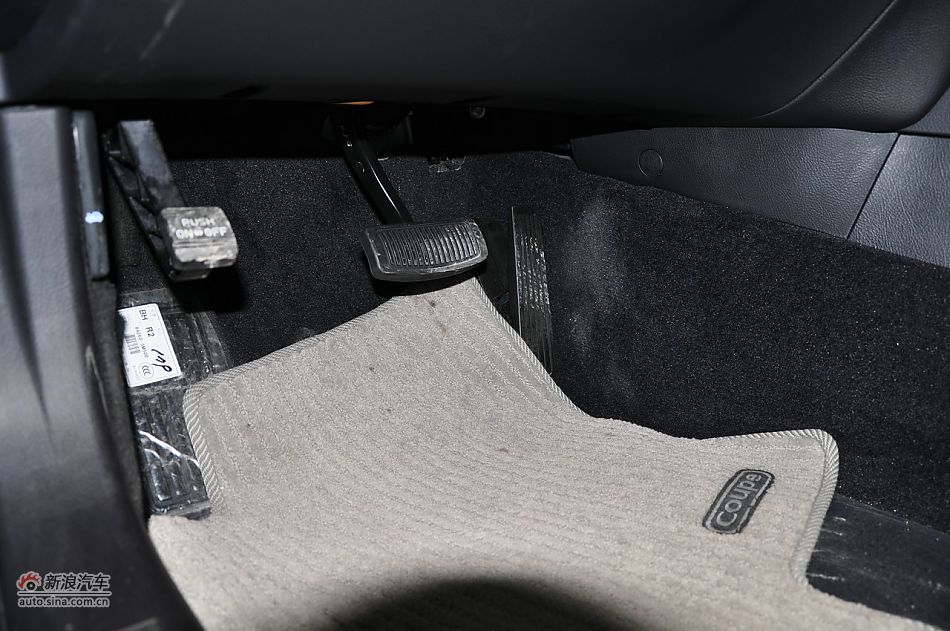 2008款劳恩斯BH330舒适版内饰