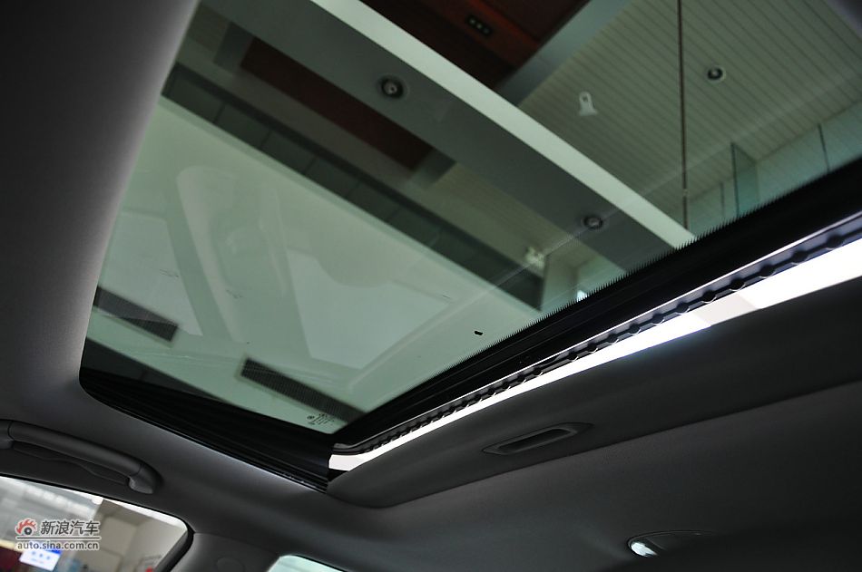 2008款劳恩斯BH330舒适版内饰