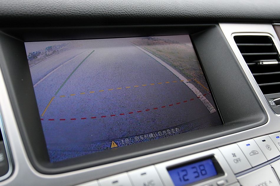 劳恩斯内饰图片