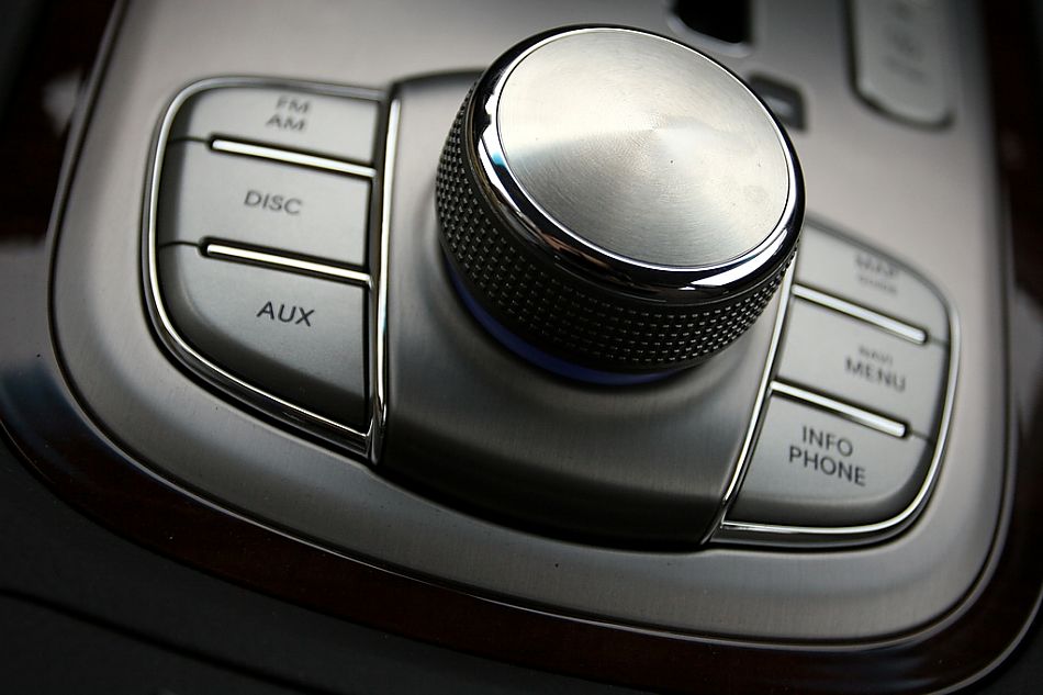 劳恩斯内饰图片