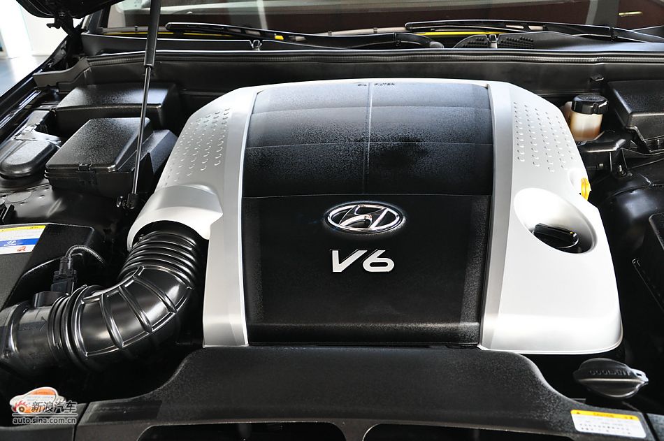 2008款劳恩斯BH330舒适版引擎