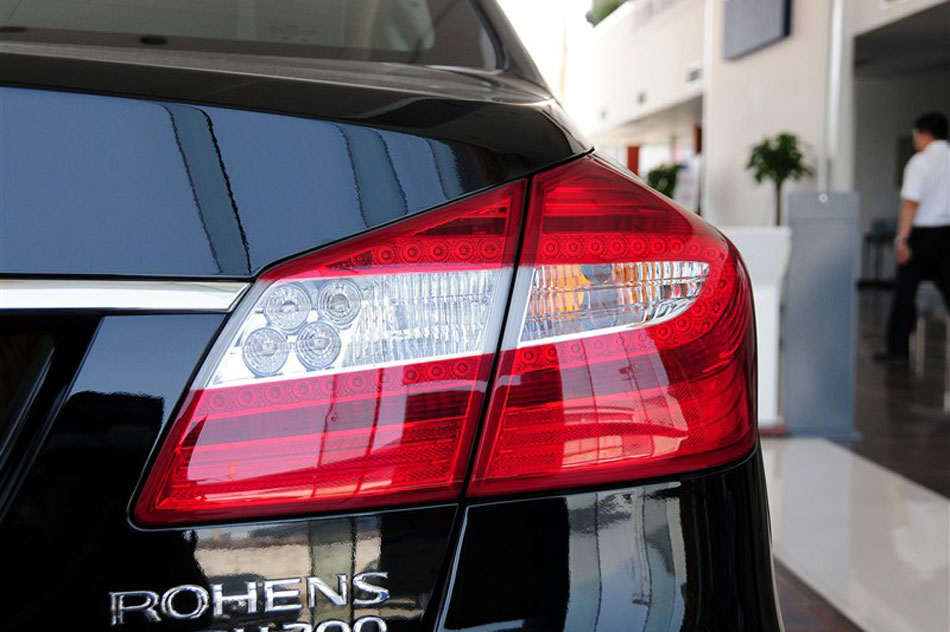 2012款劳恩斯3.0L自动豪华版