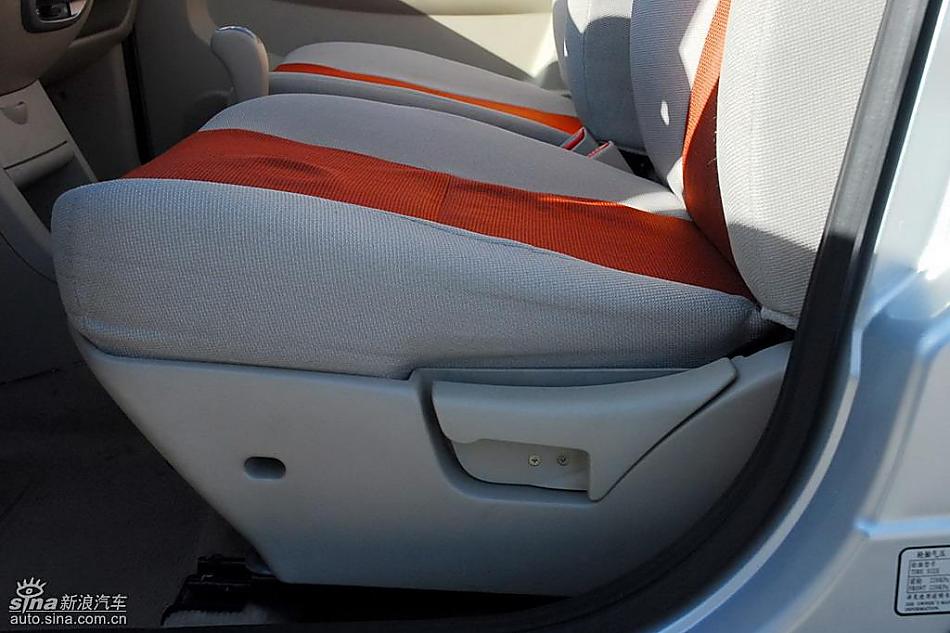 ����·�����ͦ��Զ����Լ�����ʵ��ͼ