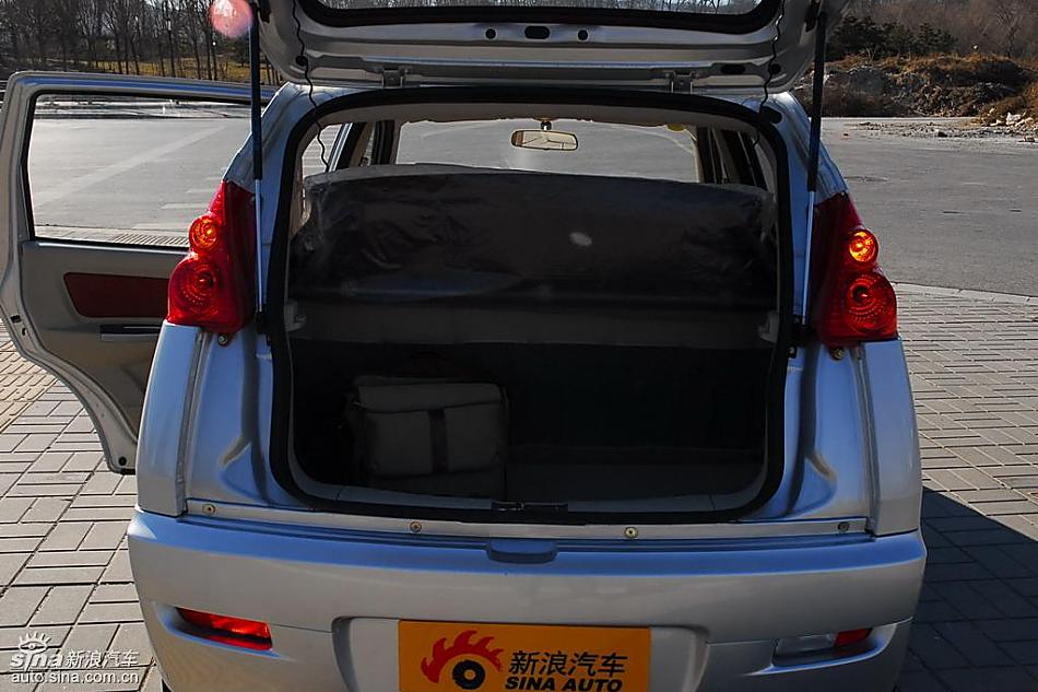 ����·�����ͦ��Զ����Լ����ʵ��ͼ