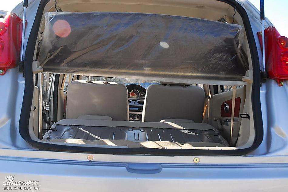 ����·�����ͦ��Զ����Լ����ʵ��ͼ