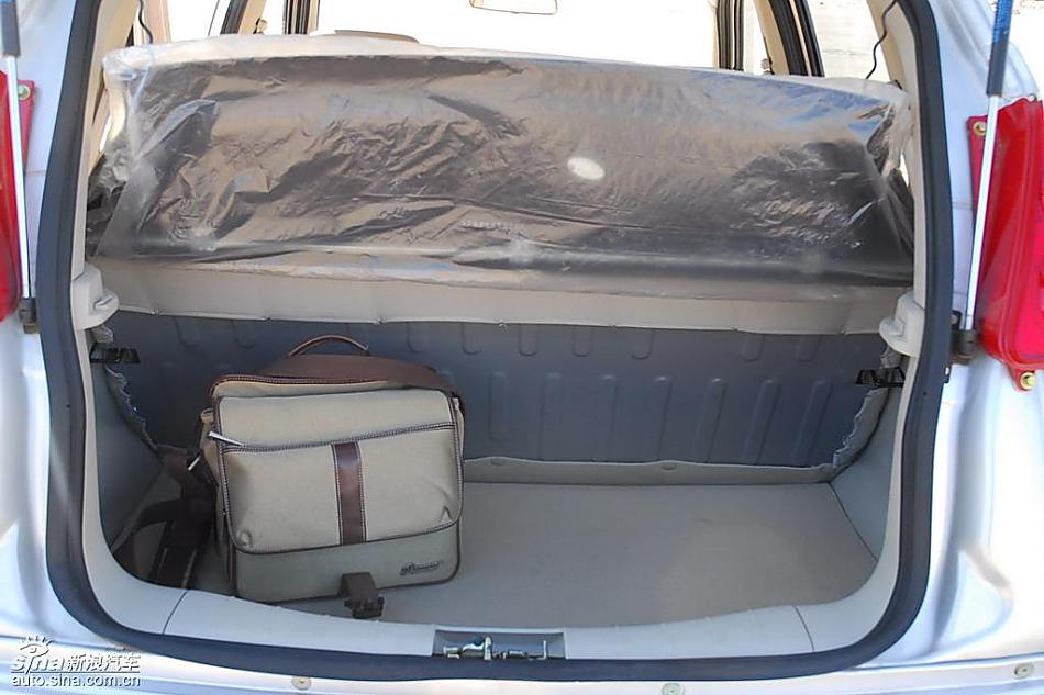 ����·�����ͦ��Զ����Լ����ʵ��ͼ