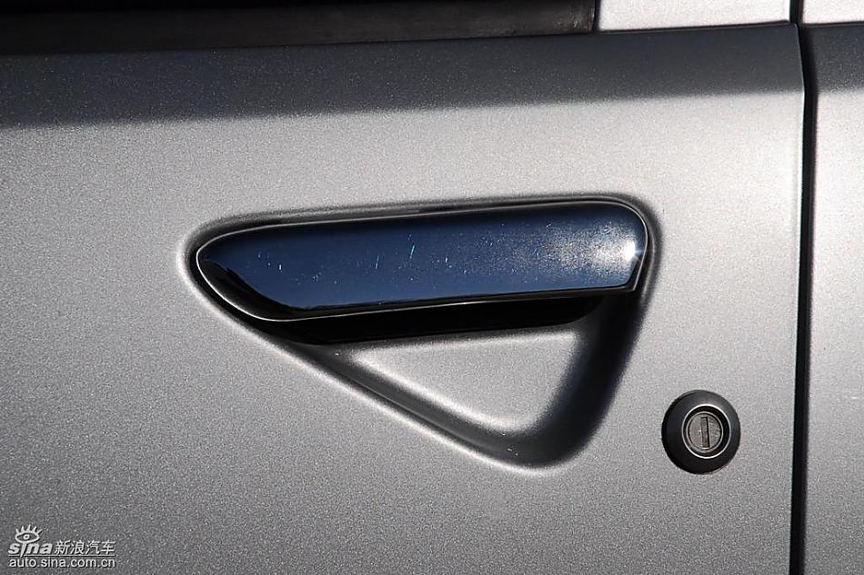 哈飞路宝节油π自动挡试驾外观实拍图