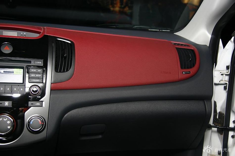 起亚shuma速迈内饰实拍图