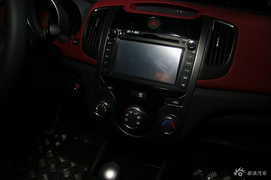 起亚shuma速迈内饰实拍图