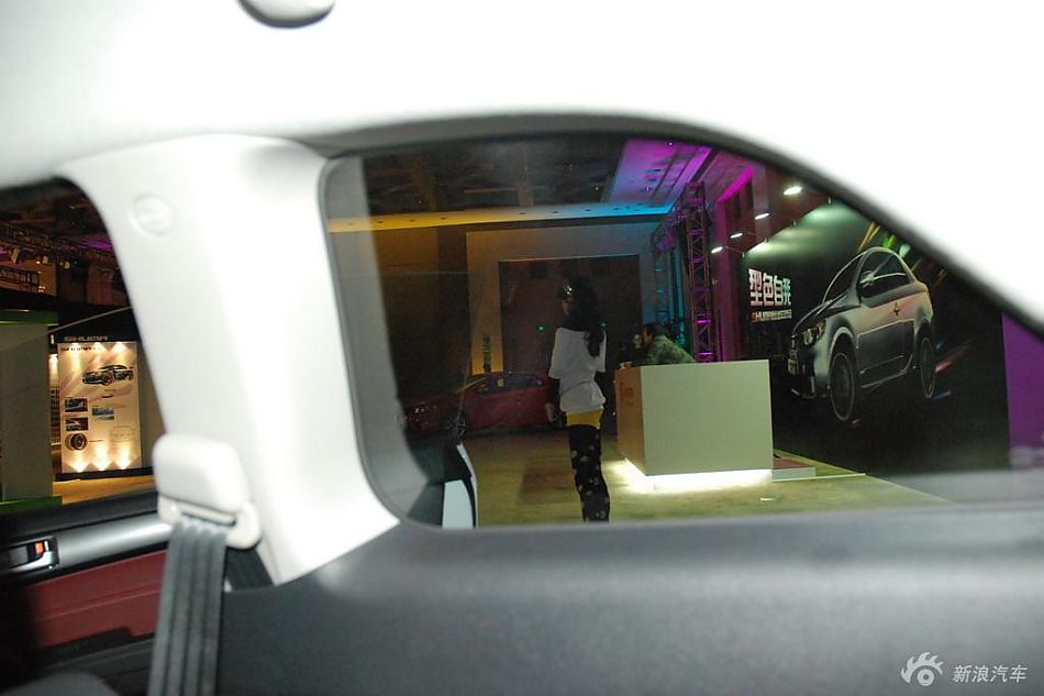 起亚shuma速迈内饰实拍图