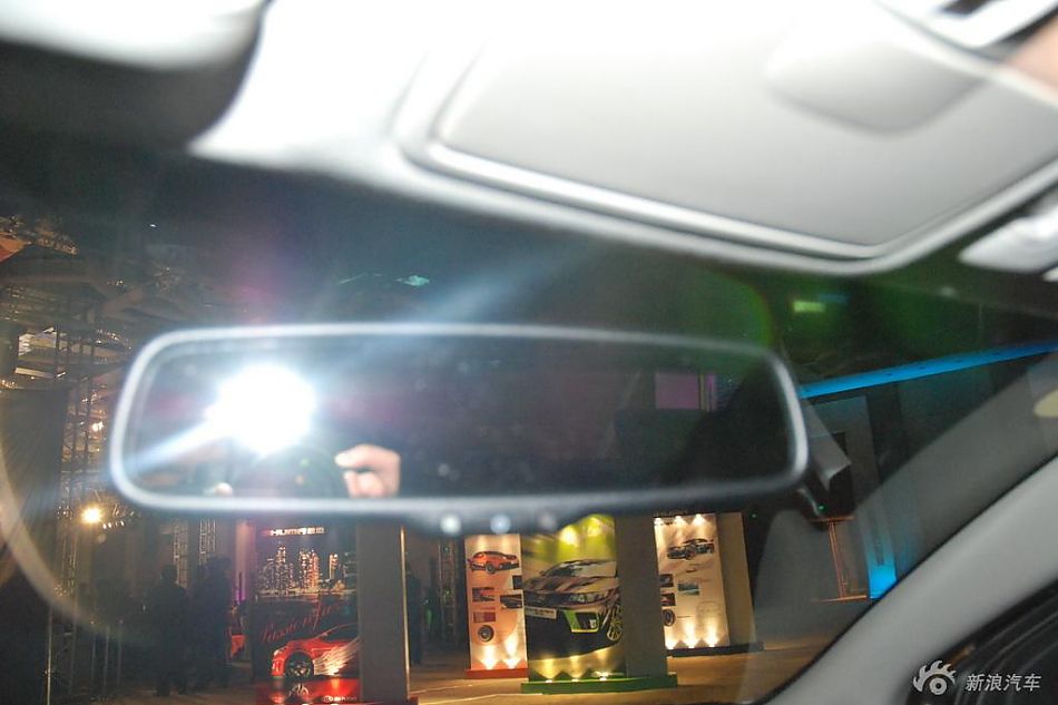 起亚shuma速迈内饰实拍图
