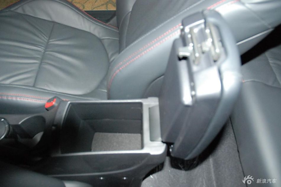 起亚shuma速迈内饰实拍图