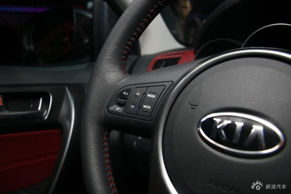 起亚shuma速迈内饰实拍图