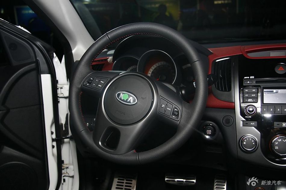 起亚shuma速迈内饰实拍图