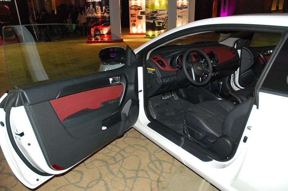 起亚shuma速迈内饰实拍图