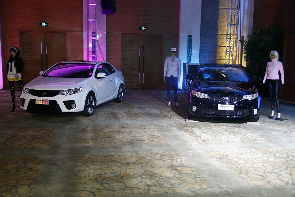 起亚shuma速迈外观实拍