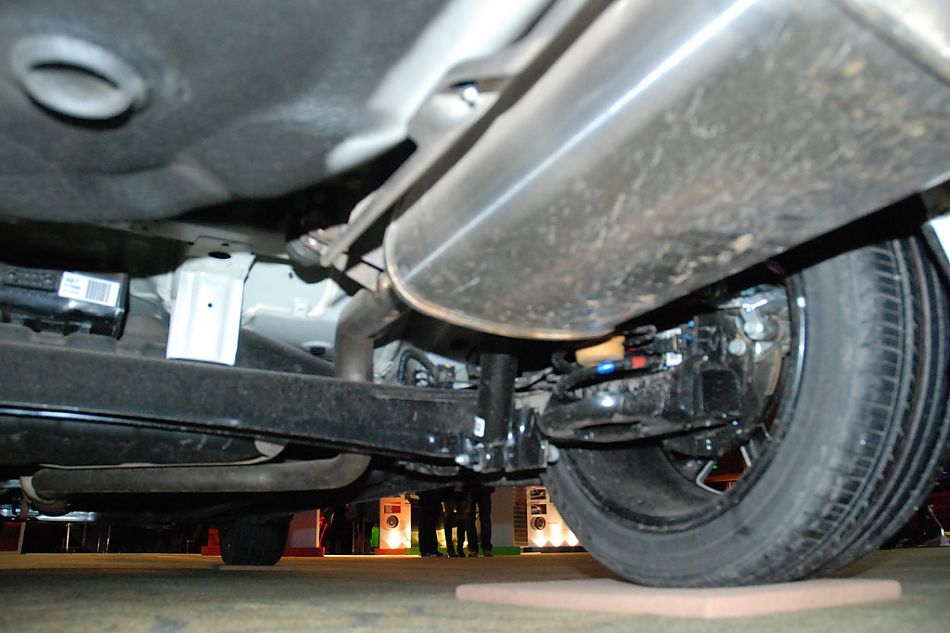 起亚shuma速迈外观实拍