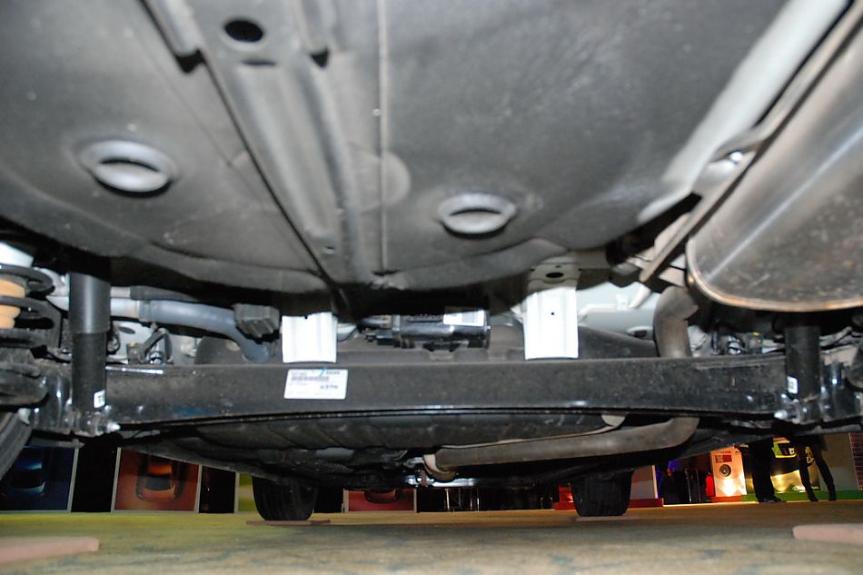 起亚shuma速迈外观实拍