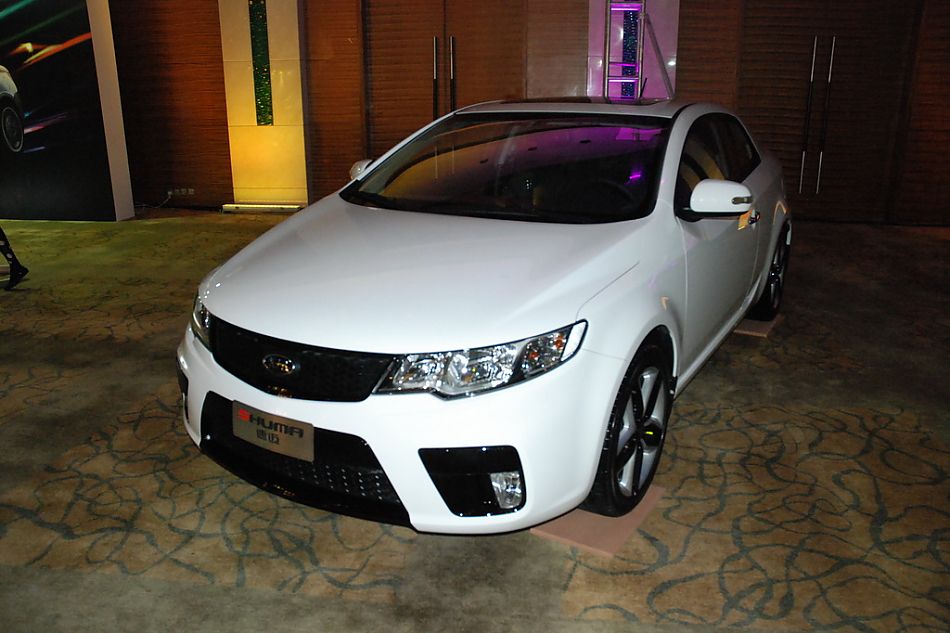 起亚shuma速迈外观实拍