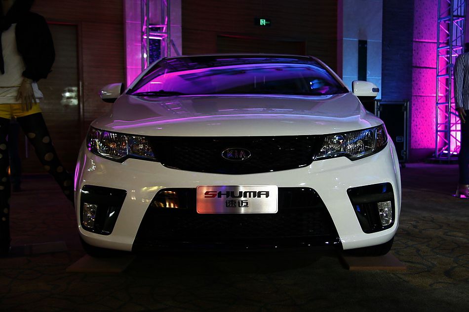 起亚shuma速迈外观实拍