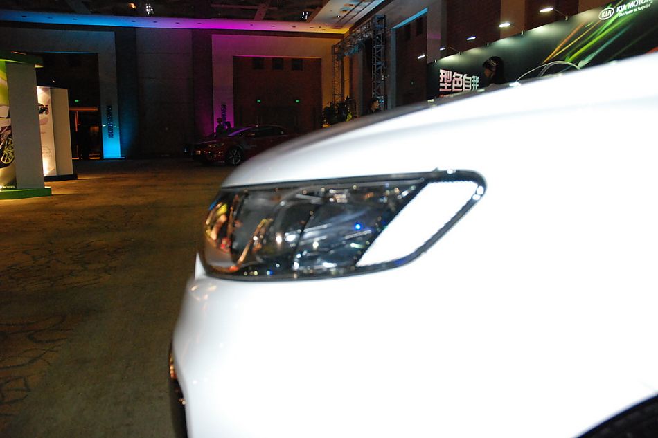 起亚shuma速迈外观实拍