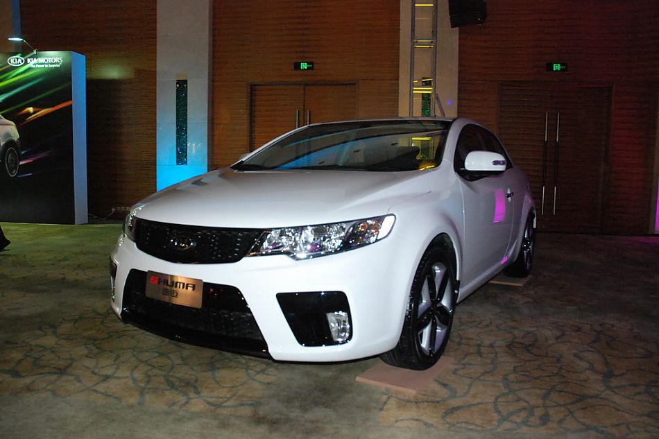 起亚shuma速迈外观实拍