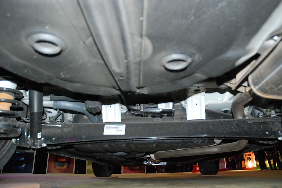 起亚shuma速迈外观实拍