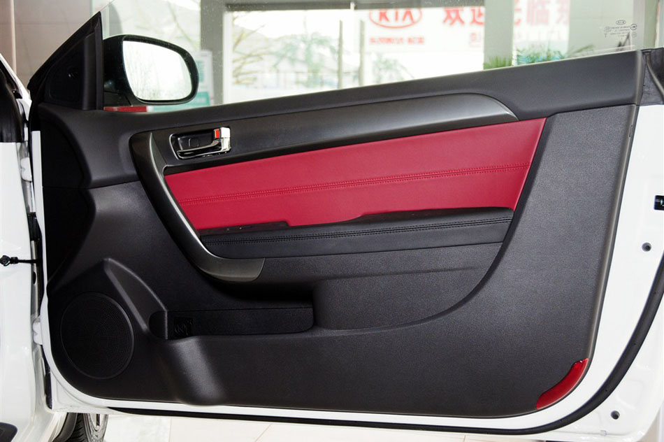 2013款 速迈 1.6AT 运动版 空间