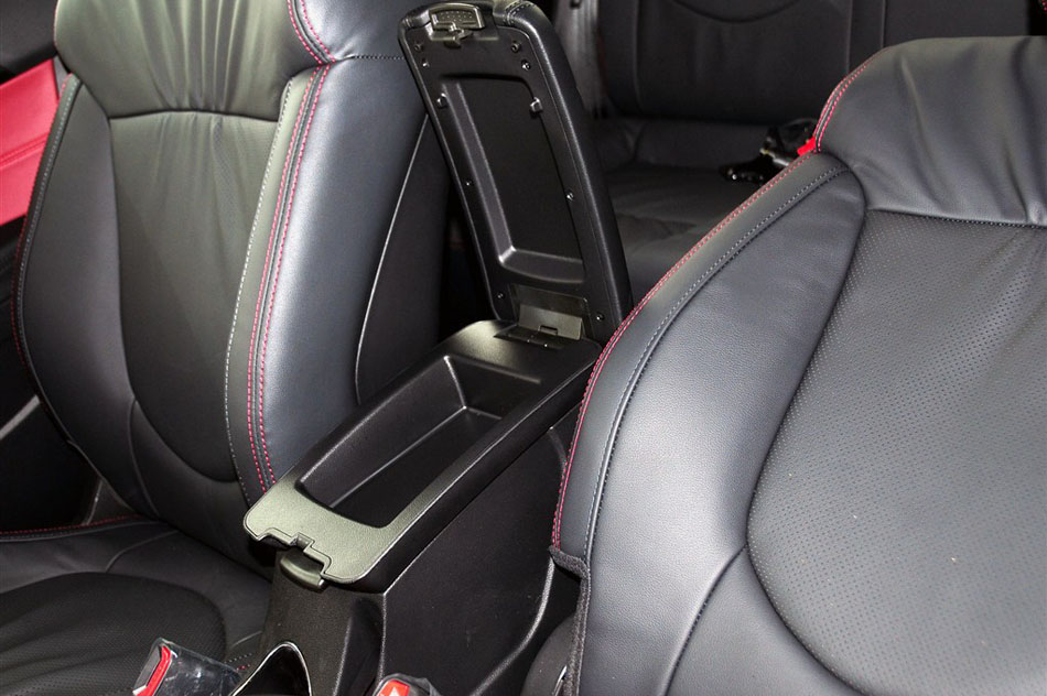 2013款 速迈 1.6AT 运动版 空间