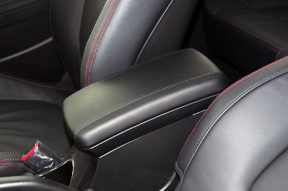 2013款 速迈 1.6AT 运动版 空间