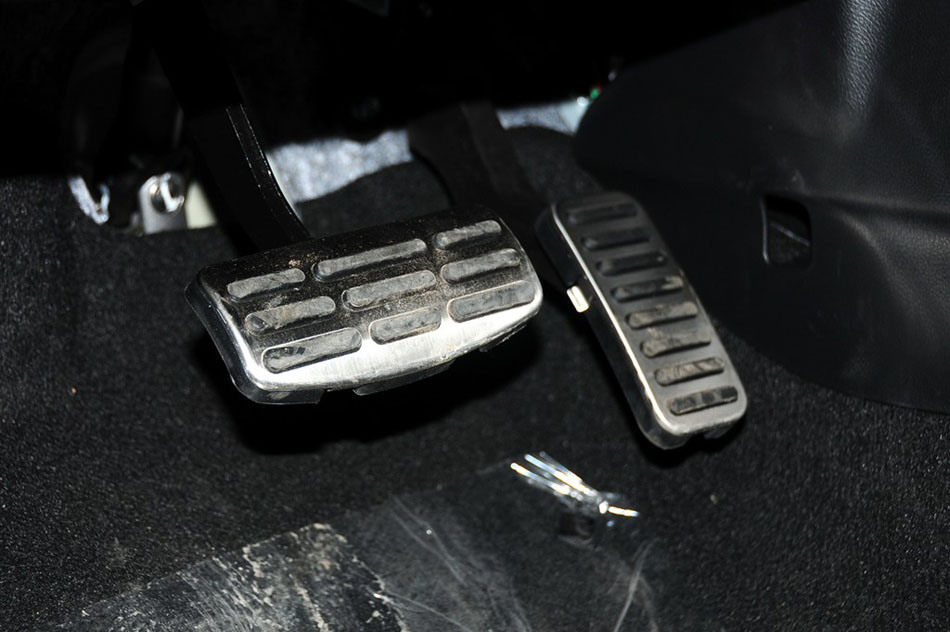 2013款 速迈 1.6AT 运动版 空间