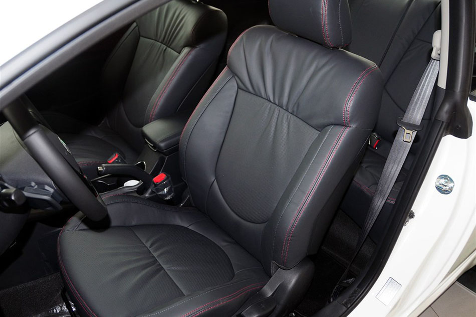 2013款 速迈 1.6AT 运动版 空间