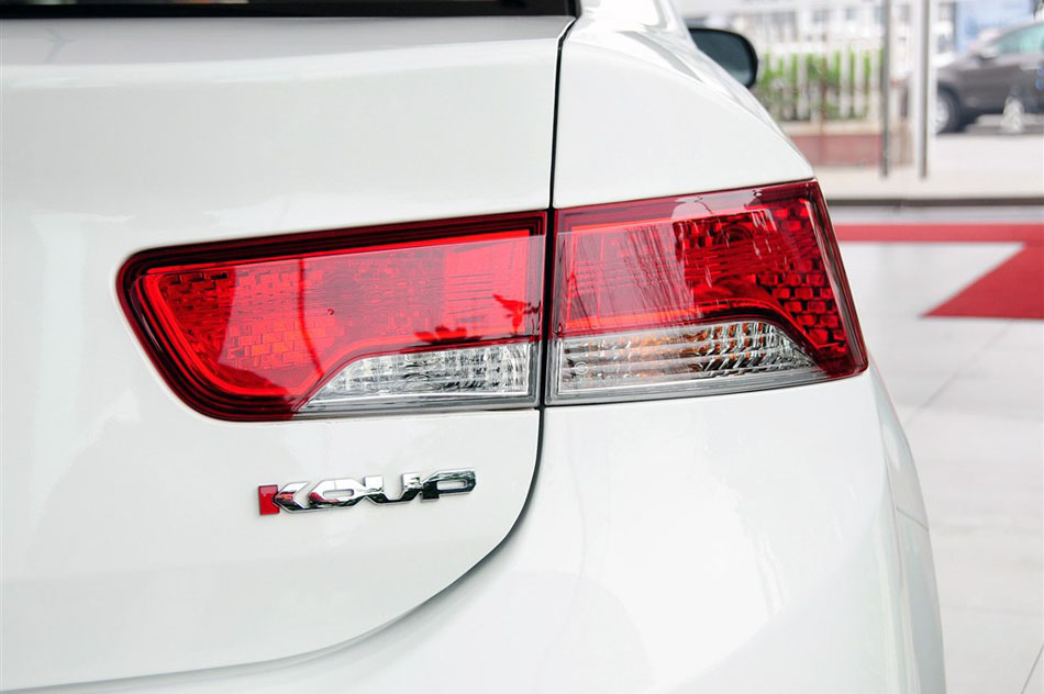 2013款 速迈 1.6AT 运动版 细节