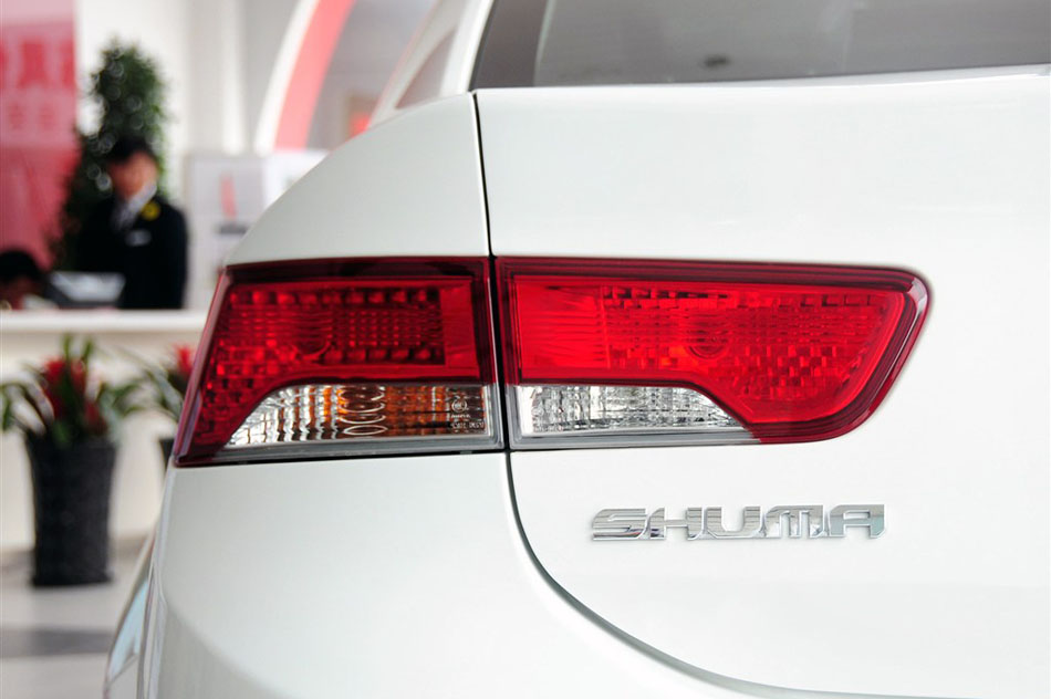 2013款 速迈 1.6AT 运动版 细节