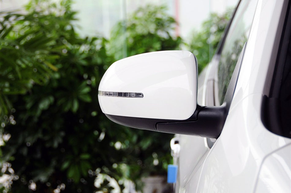 2013款 速迈 1.6AT 运动版 细节