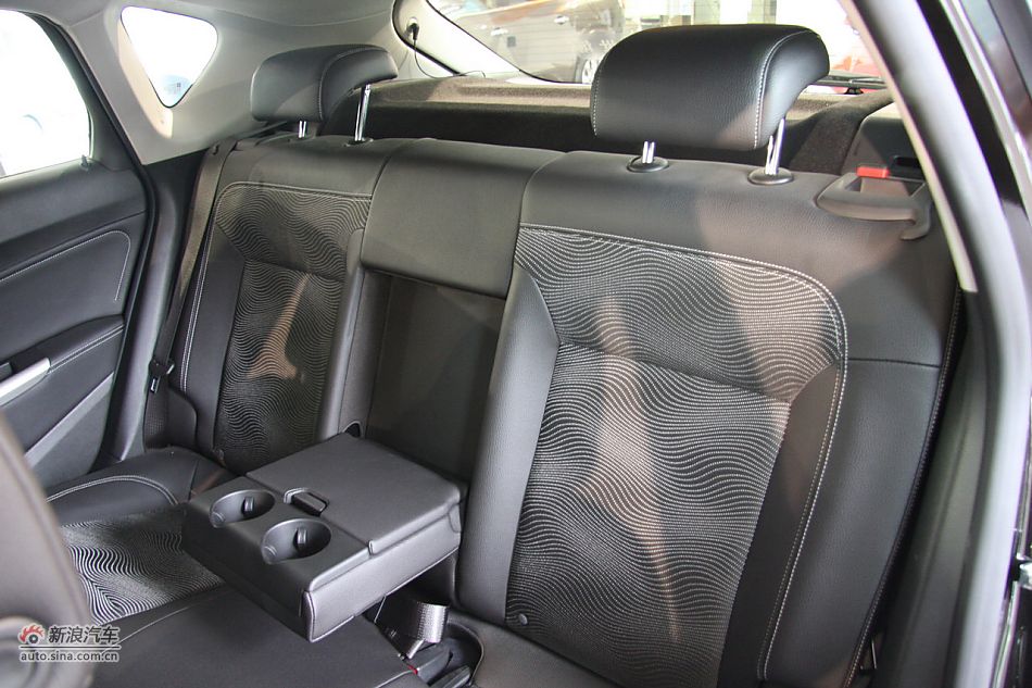 2010款英朗XT1.8L自动时尚版