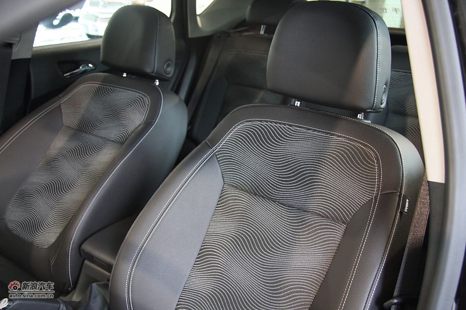 2010款英朗XT1.8L自动时尚版