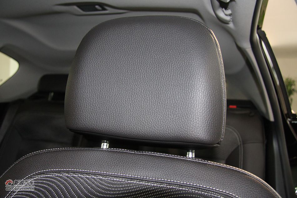 2010款英朗XT1.8L自动时尚版