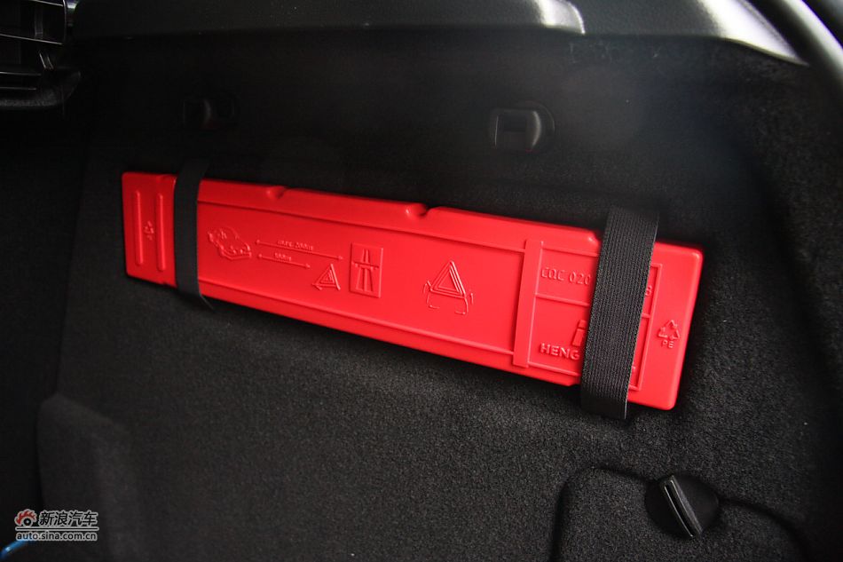 2010款英朗XT1.8L自动时尚版