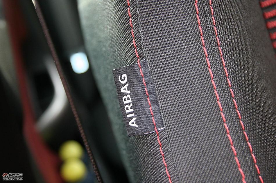 英朗内饰及细节