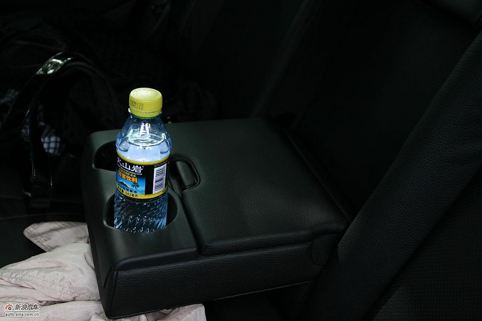 英朗内饰及细节