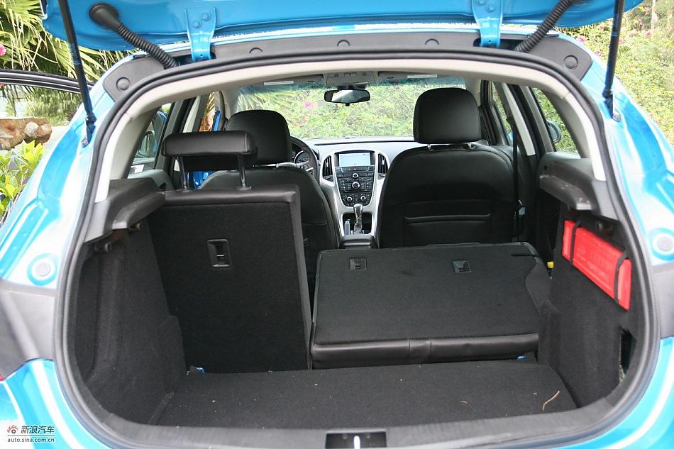 英朗内饰及细节