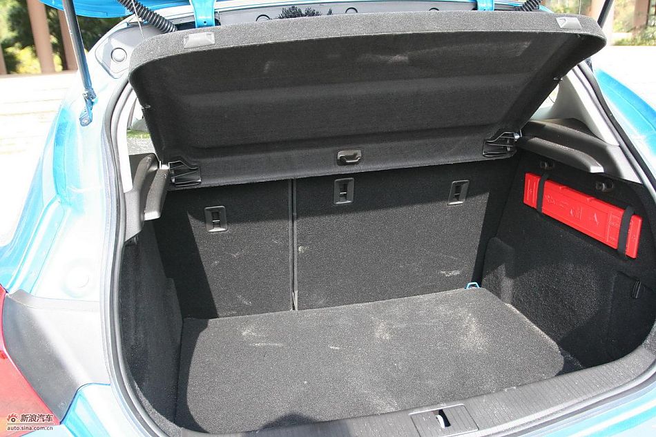 英朗内饰及细节