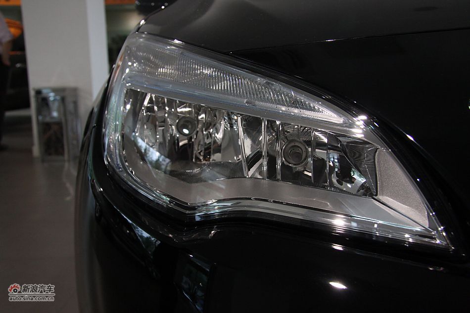 2010款英朗XT1.8L自动时尚版