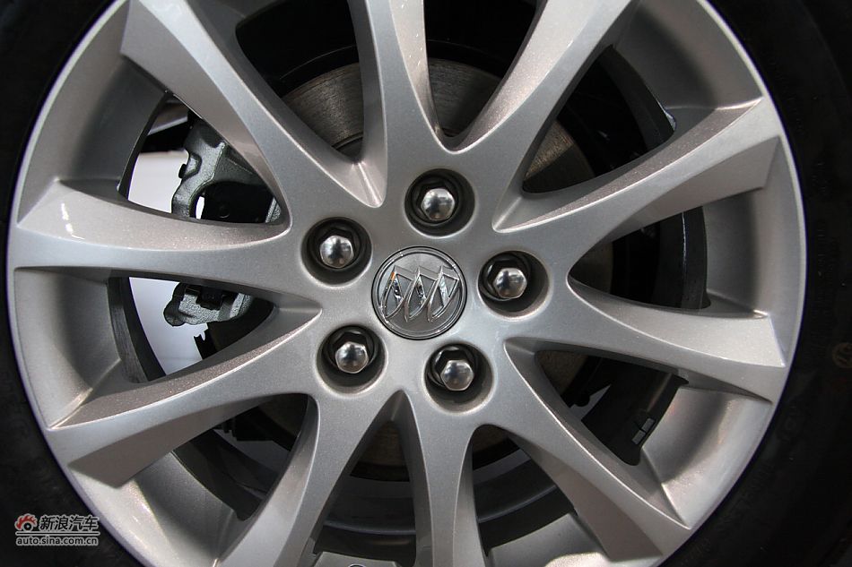 2010款英朗XT1.8L自动时尚版