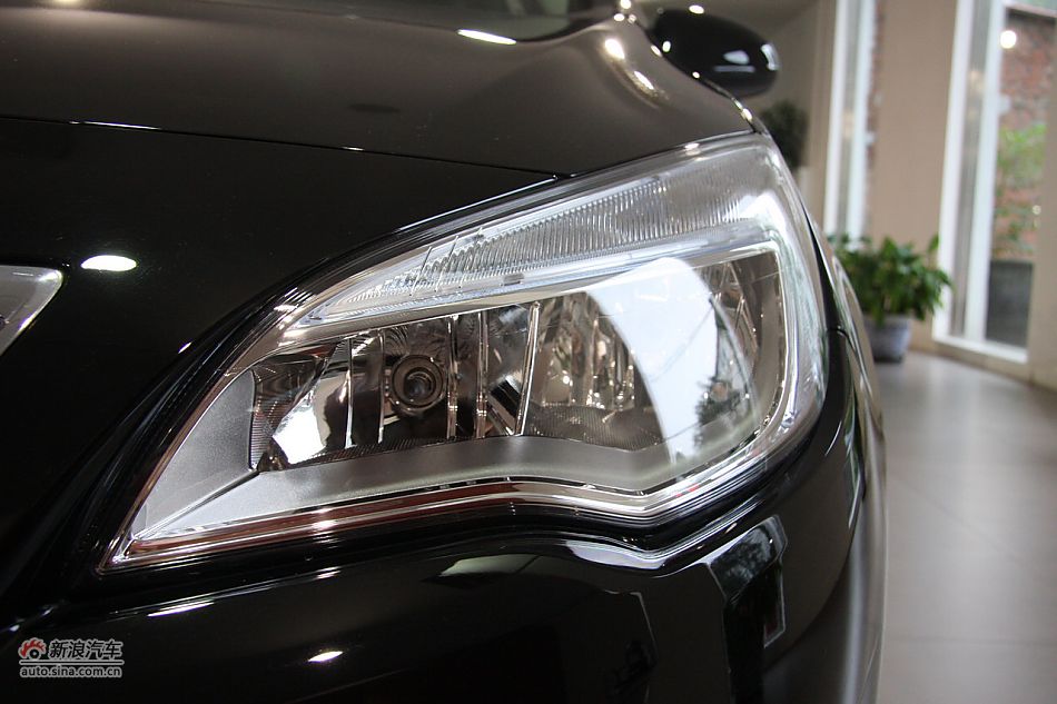 2010款英朗XT1.8L自动时尚版