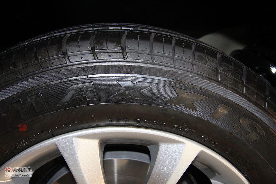 2010款英朗XT1.8L自动时尚版