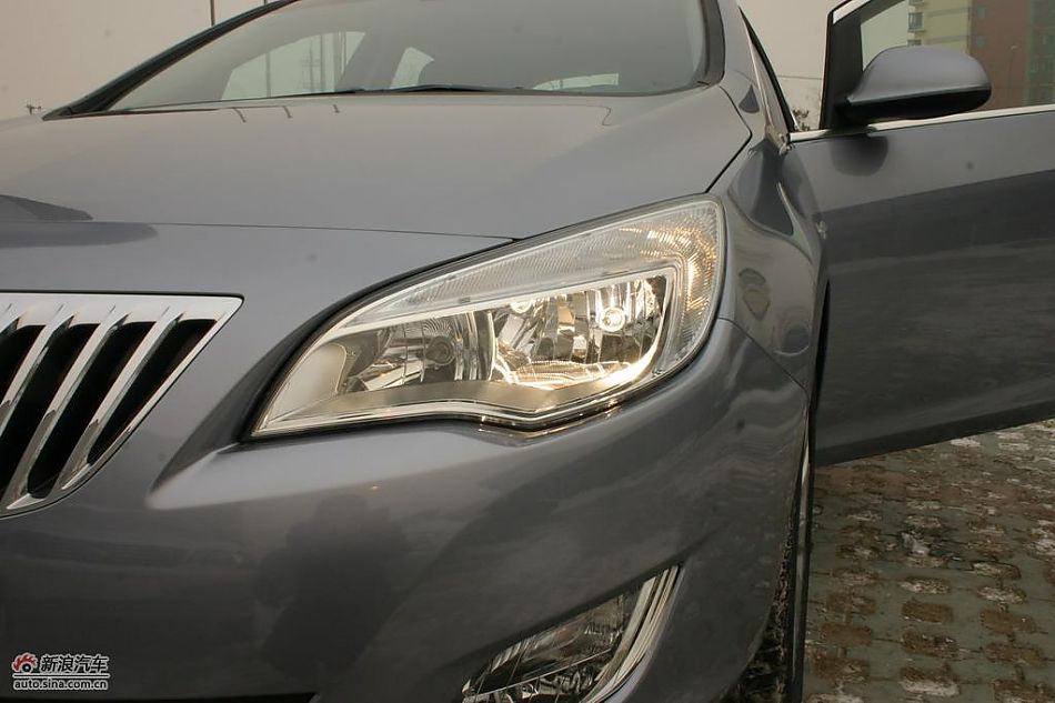 别克英朗展车到点高清实拍