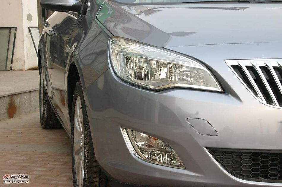 别克英朗展车到点高清实拍