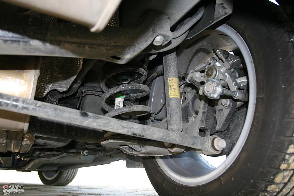 英朗底盘悬挂